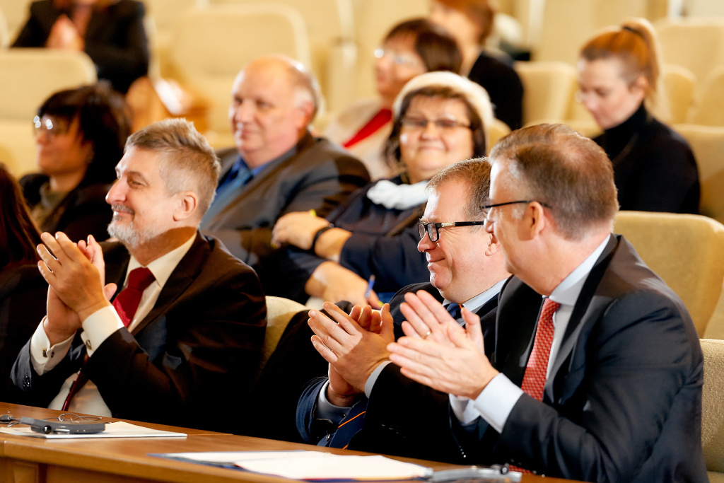 11. Зал Апплодисменты.jpg
